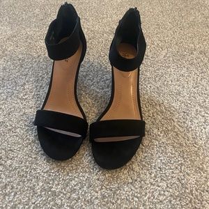 2 1/2(in) Black Heels